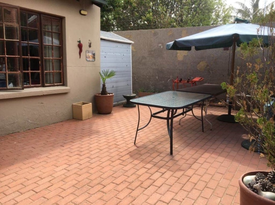 2 Bedroom Property for Sale in Halfway Gardens Gauteng