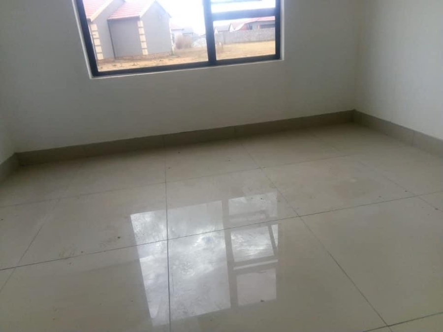 3 Bedroom Property for Sale in Windmill Park Gauteng