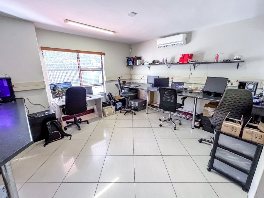 To Let commercial Property for Rent in Eastcliff Gauteng