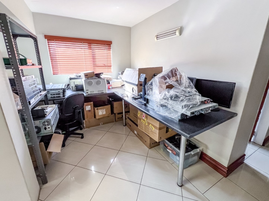 To Let commercial Property for Rent in Eastcliff Gauteng