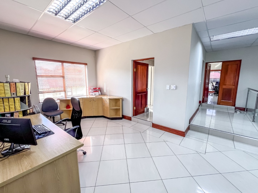 To Let commercial Property for Rent in Eastcliff Gauteng