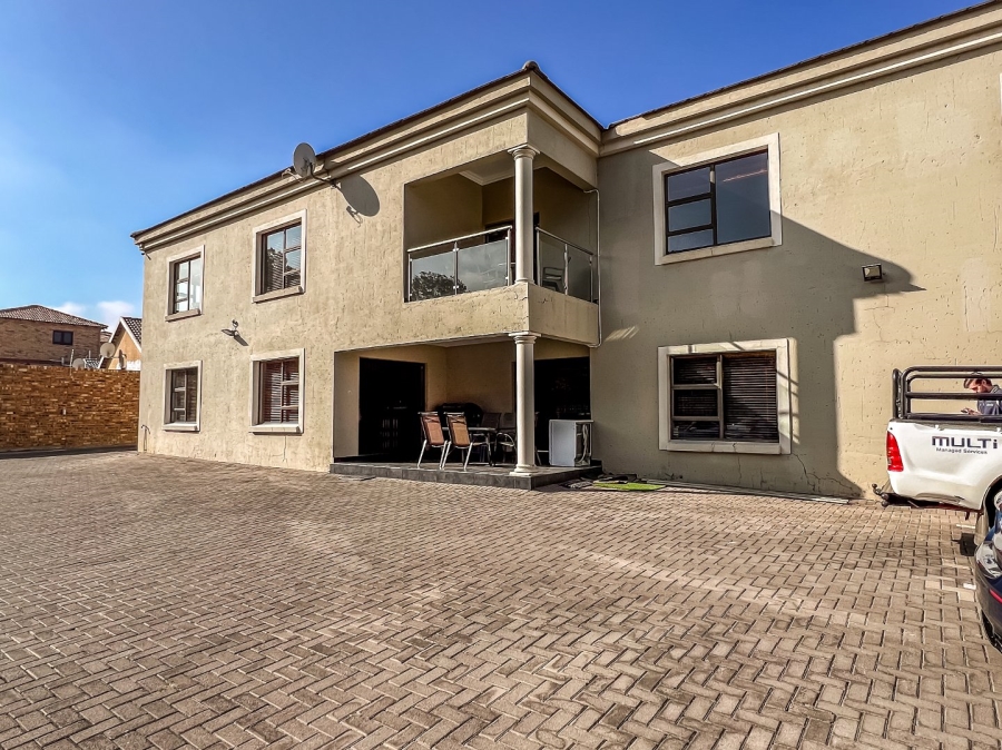 To Let commercial Property for Rent in Eastcliff Gauteng