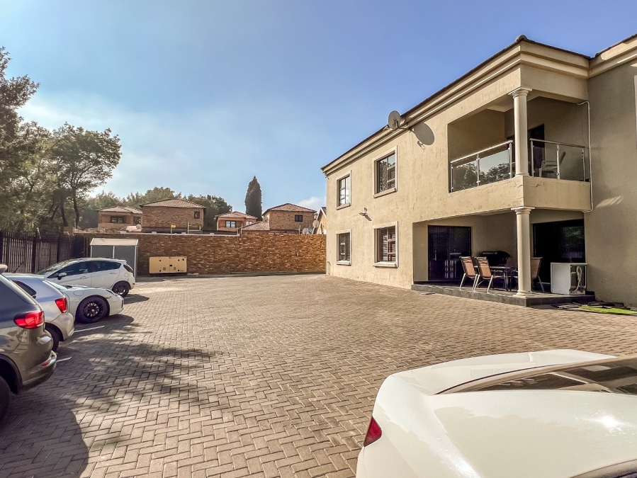 To Let commercial Property for Rent in Eastcliff Gauteng