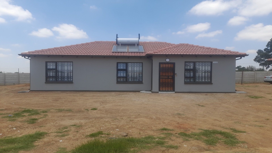 3 Bedroom Property for Sale in Windmill Park Gauteng