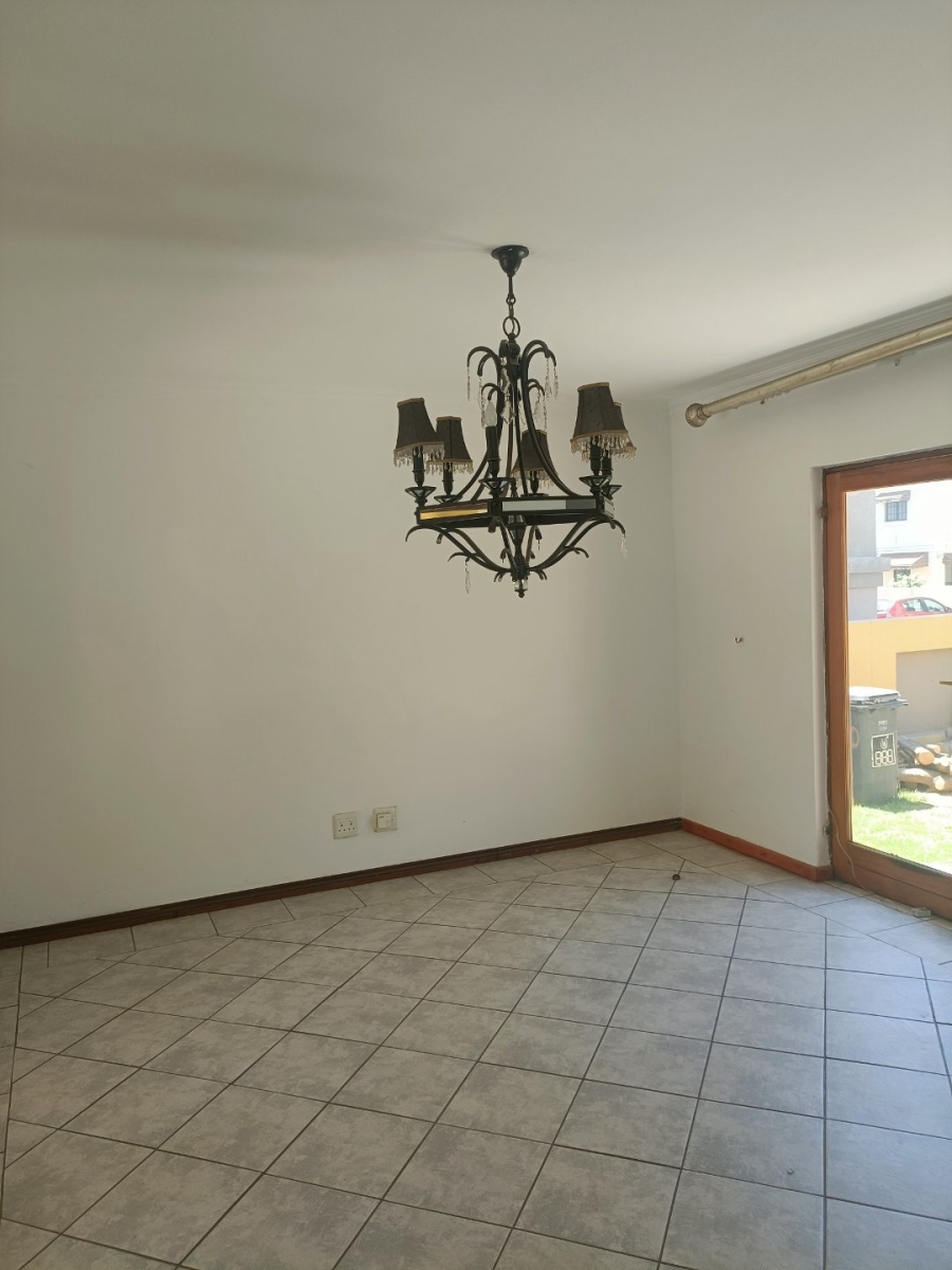 To Let 3 Bedroom Property for Rent in Willowbrook Gauteng