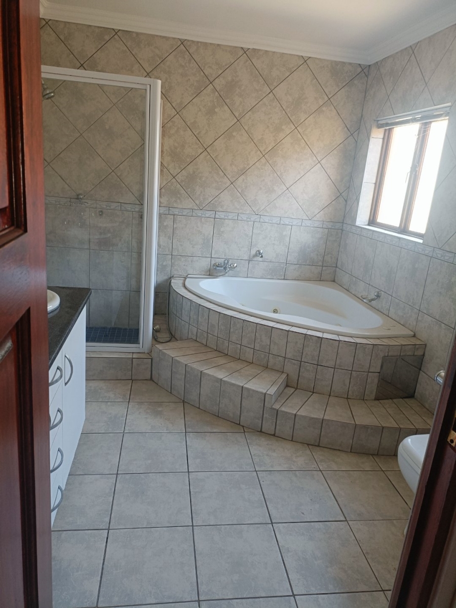 To Let 3 Bedroom Property for Rent in Willowbrook Gauteng