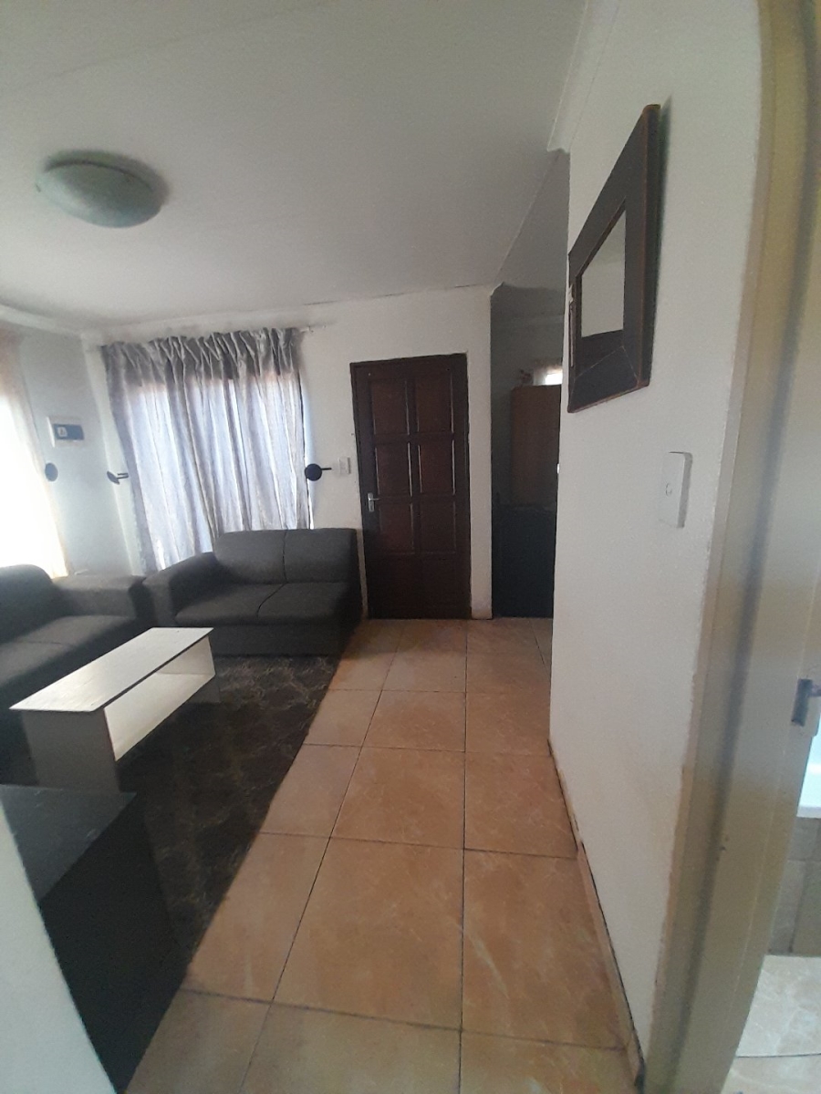 2 Bedroom Property for Sale in Soshanguve VV Gauteng