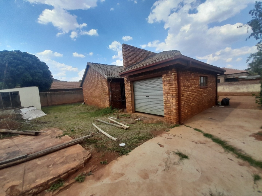 3 Bedroom Property for Sale in Soshanguve XX Gauteng