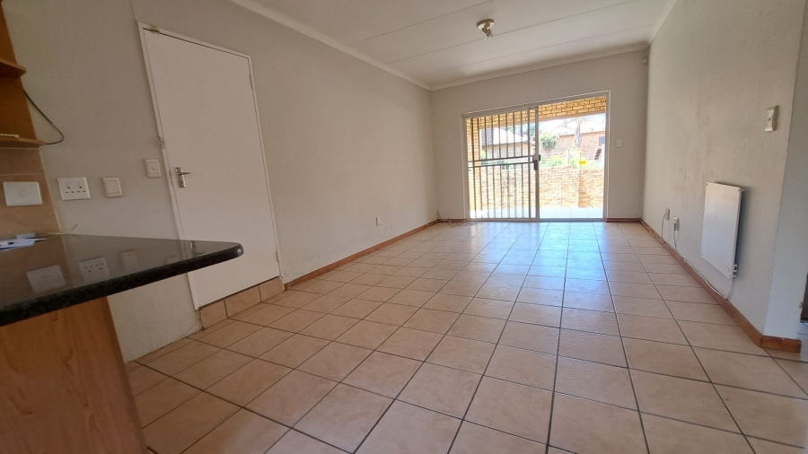 2 Bedroom Property for Sale in Willowbrook Gauteng