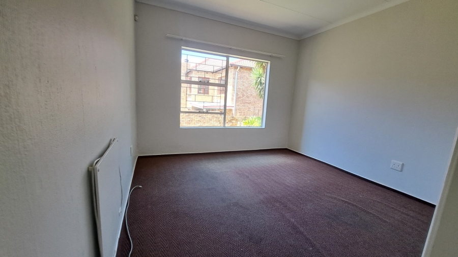 2 Bedroom Property for Sale in Willowbrook Gauteng