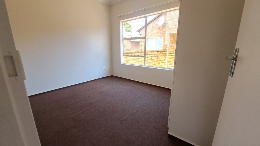 2 Bedroom Property for Sale in Willowbrook Gauteng