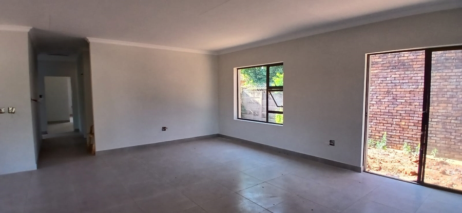 To Let 4 Bedroom Property for Rent in Heuweloord Gauteng