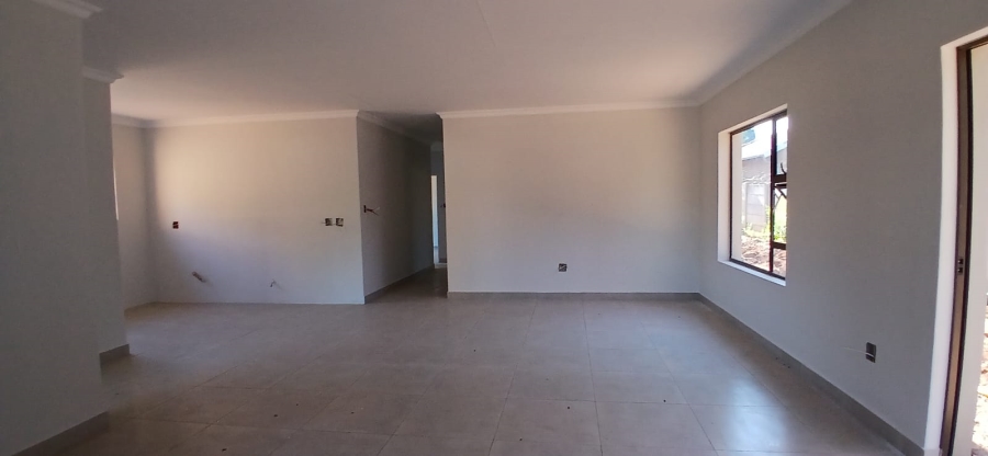 To Let 4 Bedroom Property for Rent in Heuweloord Gauteng