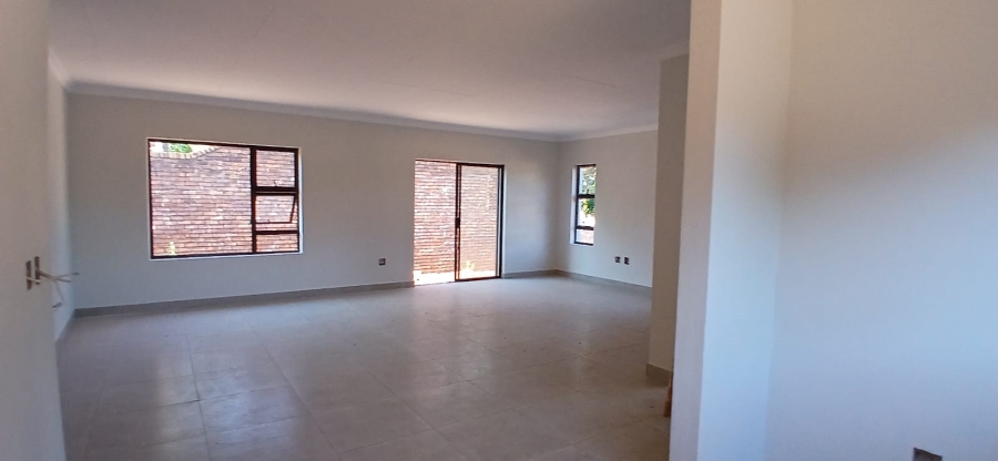 To Let 4 Bedroom Property for Rent in Heuweloord Gauteng