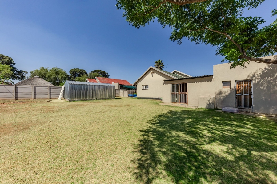 5 Bedroom Property for Sale in Mindalore Gauteng