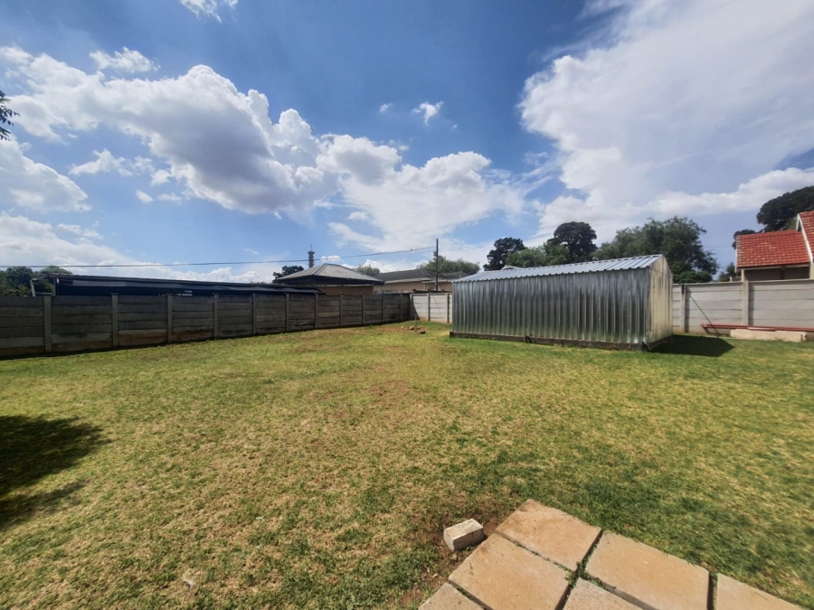 5 Bedroom Property for Sale in Mindalore Gauteng