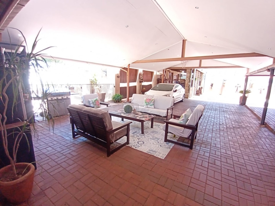 4 Bedroom Property for Sale in Rant En Dal Gauteng