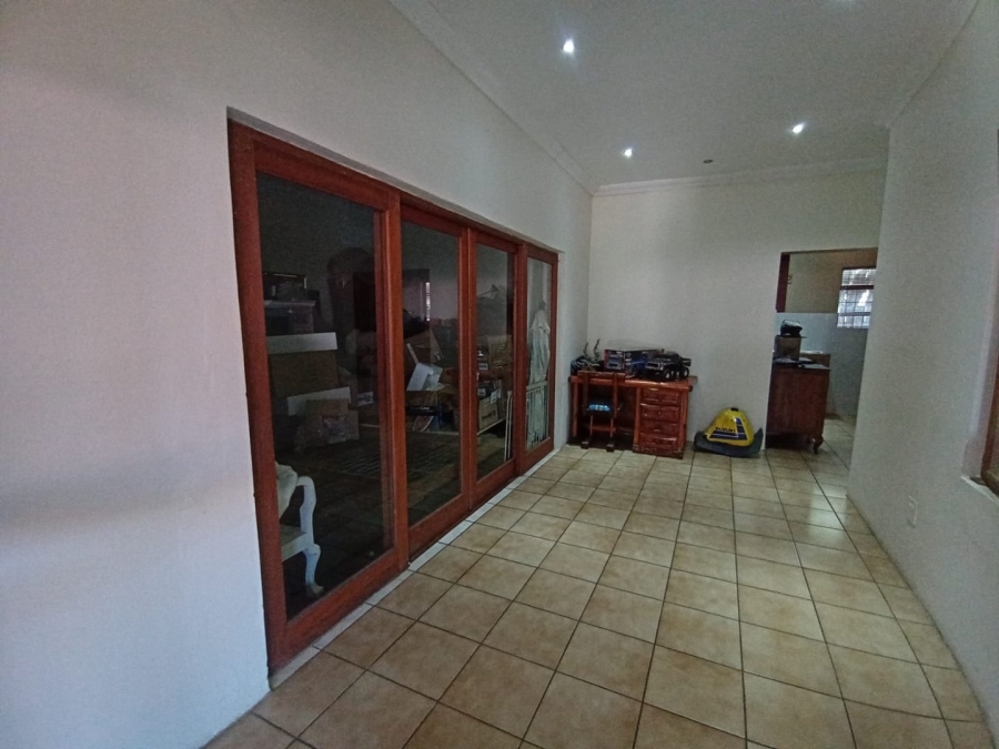 4 Bedroom Property for Sale in Rant En Dal Gauteng