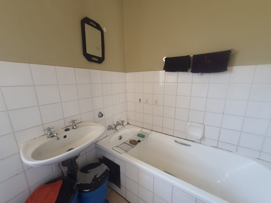 3 Bedroom Property for Sale in Groblerpark Gauteng