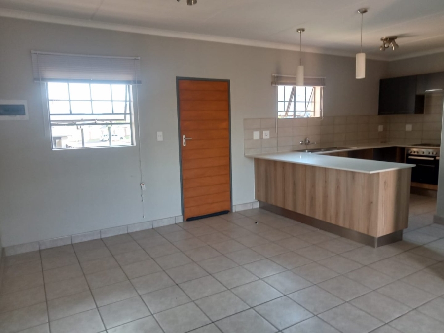 To Let 2 Bedroom Property for Rent in Noordwyk Gauteng