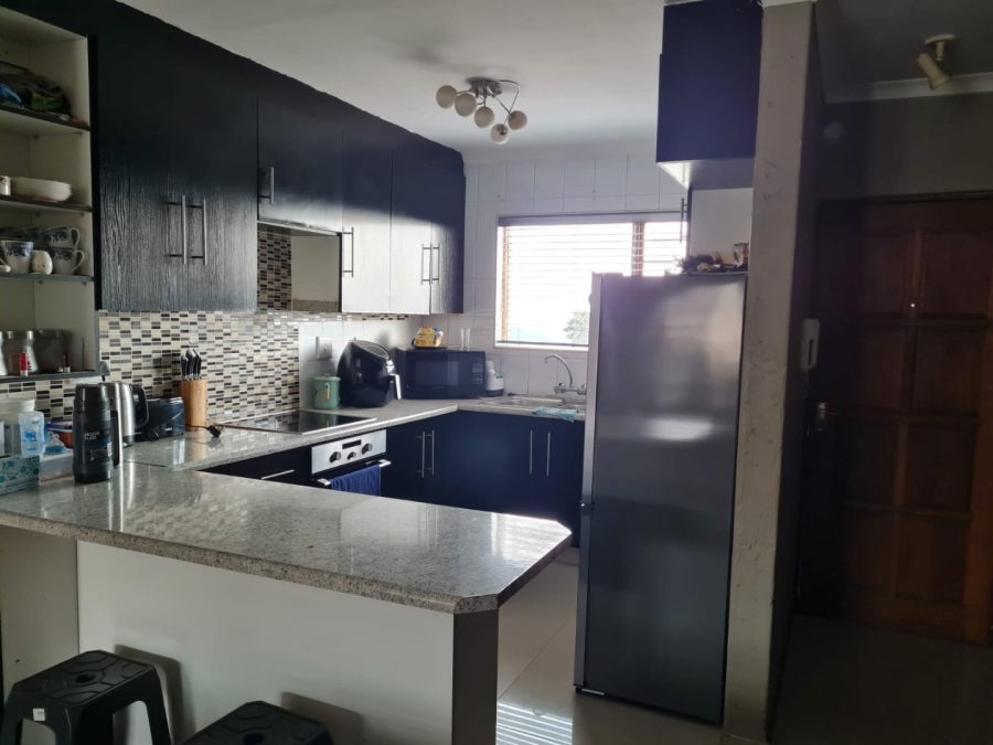 2 Bedroom Property for Sale in Ridgeway Gauteng