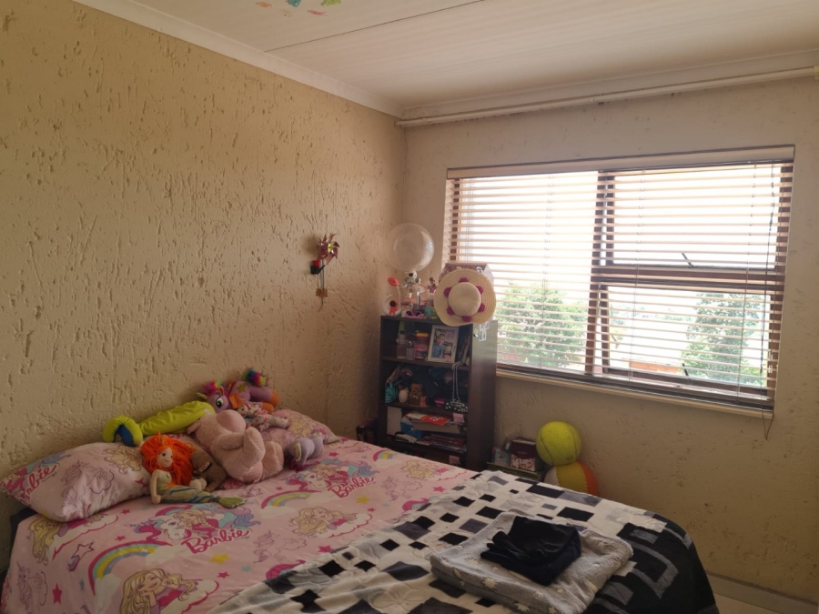 2 Bedroom Property for Sale in Ridgeway Gauteng