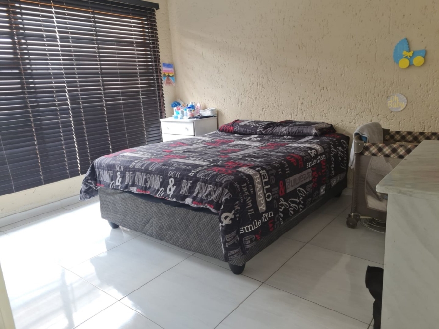 2 Bedroom Property for Sale in Ridgeway Gauteng