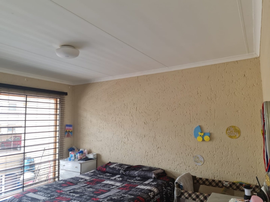 2 Bedroom Property for Sale in Ridgeway Gauteng