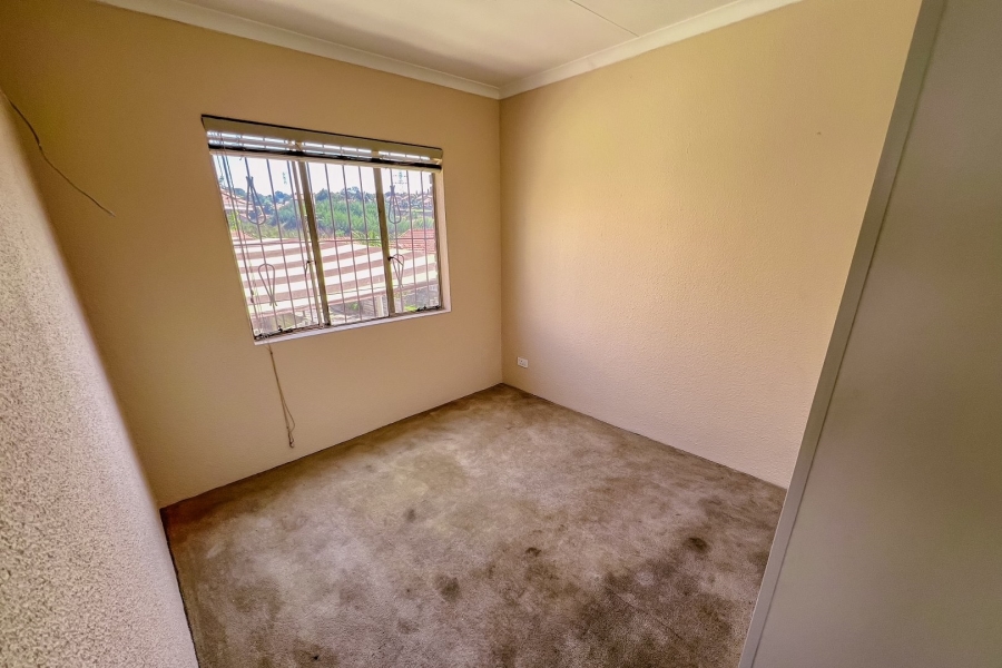 2 Bedroom Property for Sale in Mondeor Gauteng