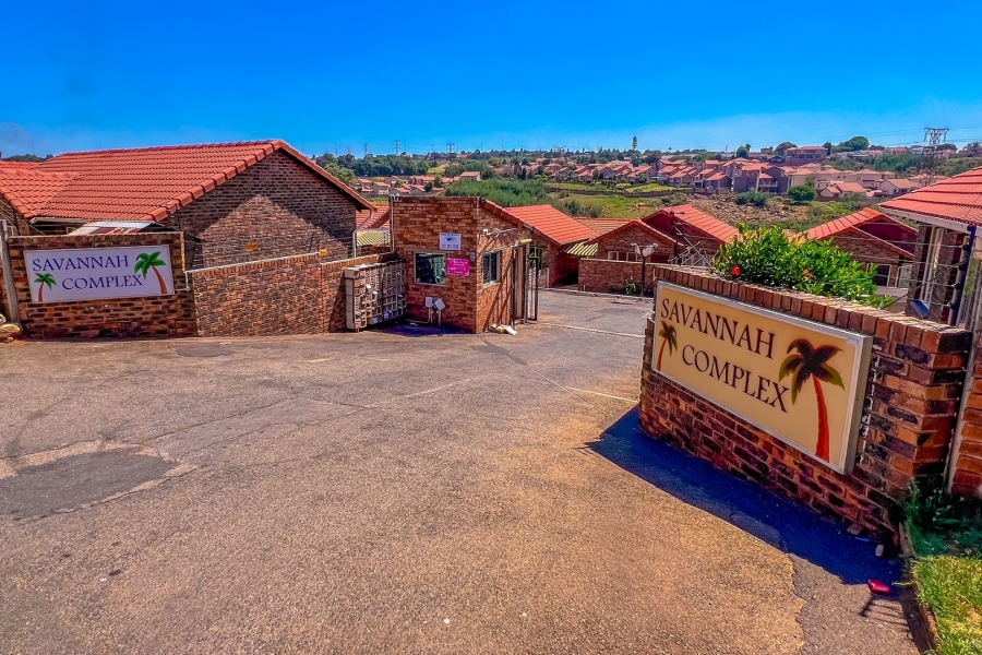 2 Bedroom Property for Sale in Mondeor Gauteng