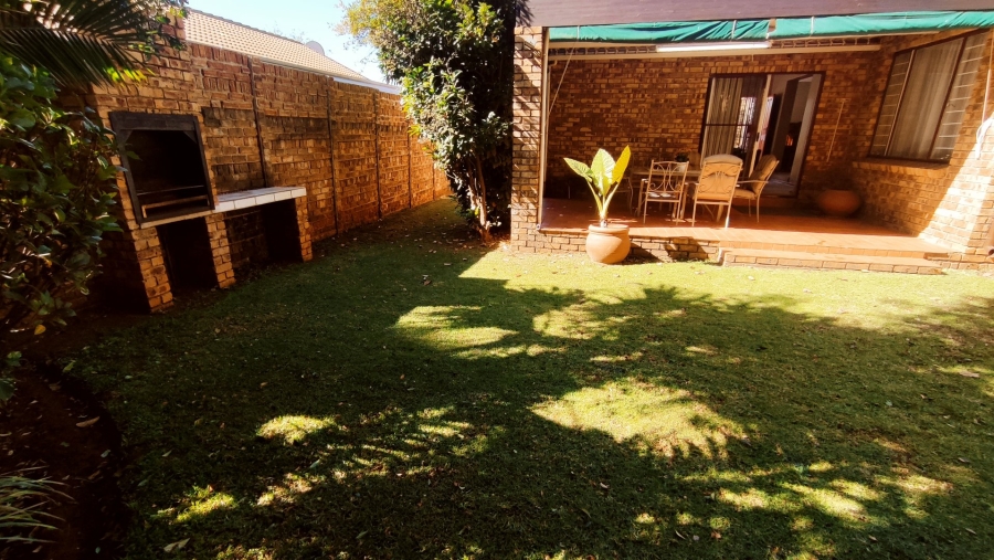 3 Bedroom Property for Sale in Eldoraigne Gauteng