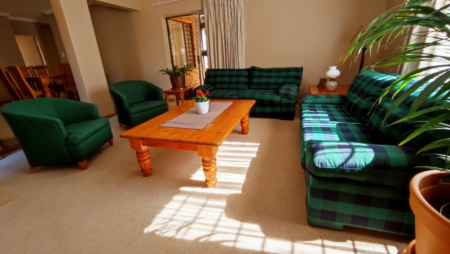 3 Bedroom Property for Sale in Eldoraigne Gauteng