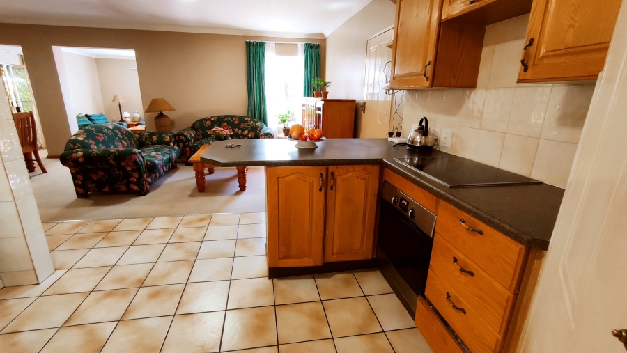 3 Bedroom Property for Sale in Eldoraigne Gauteng