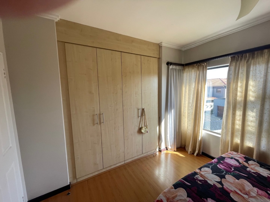 2 Bedroom Property for Sale in Bedfordview Gauteng