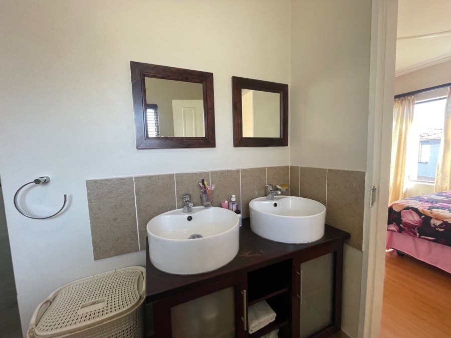 2 Bedroom Property for Sale in Bedfordview Gauteng