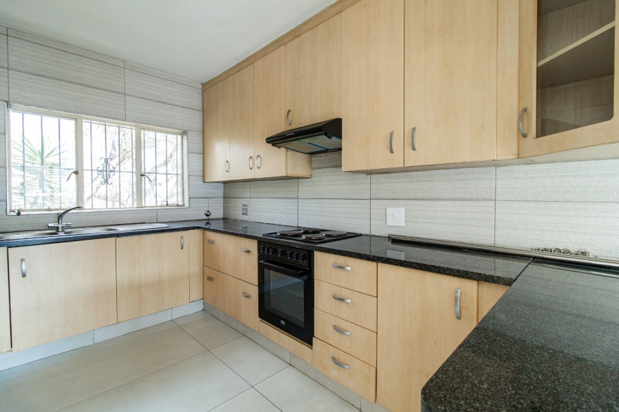 3 Bedroom Property for Sale in Bassonia Gauteng