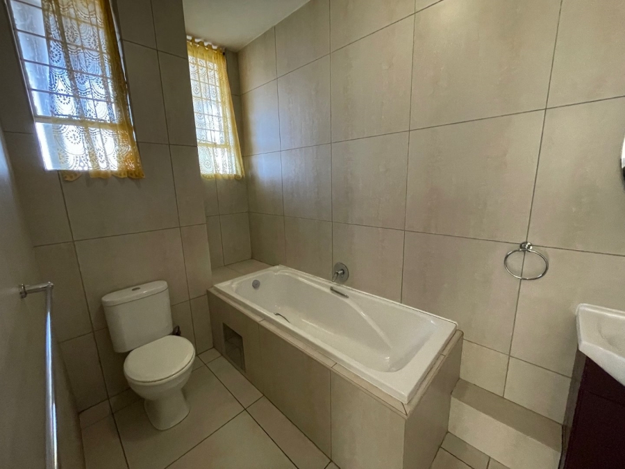 2 Bedroom Property for Sale in Bedfordview Gauteng