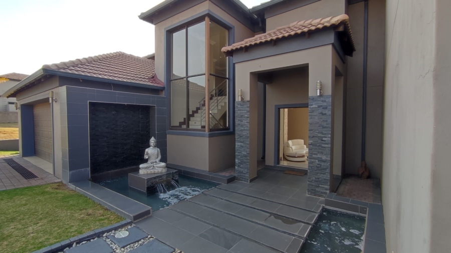 4 Bedroom Property for Sale in Blue Valley Golf Estate Gauteng