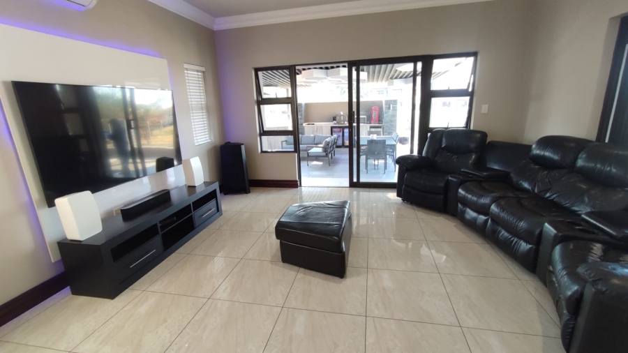 4 Bedroom Property for Sale in Blue Valley Golf Estate Gauteng