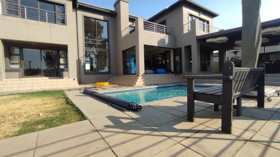 4 Bedroom Property for Sale in Blue Valley Golf Estate Gauteng