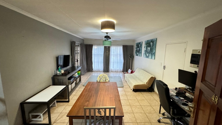 2 Bedroom Property for Sale in Amberfield Gauteng