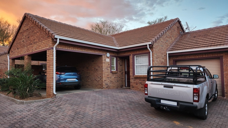 2 Bedroom Property for Sale in Amberfield Gauteng