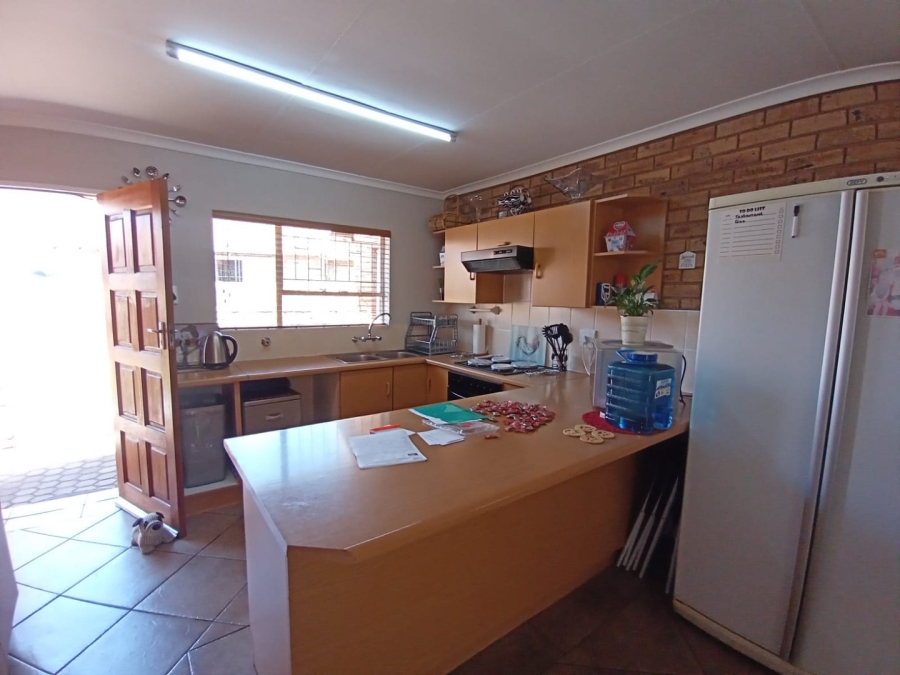 3 Bedroom Property for Sale in Noordheuwel Gauteng