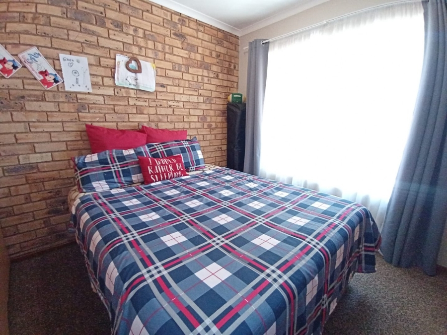 3 Bedroom Property for Sale in Noordheuwel Gauteng