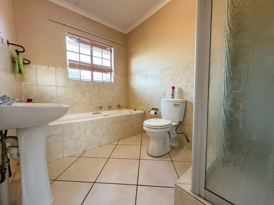 3 Bedroom Property for Sale in Elandspark Gauteng