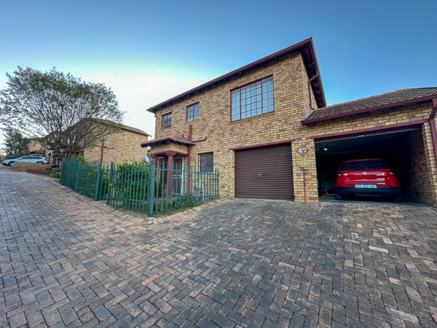 3 Bedroom Property for Sale in Elandspark Gauteng