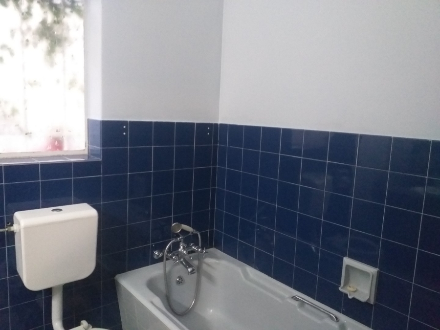 To Let 1 Bedroom Property for Rent in Blairgowrie Gauteng