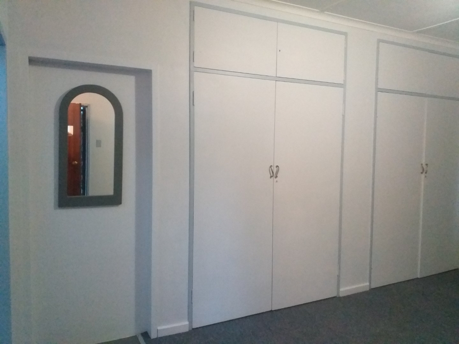 To Let 1 Bedroom Property for Rent in Blairgowrie Gauteng