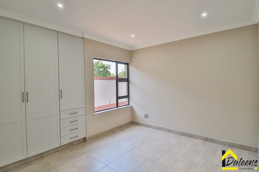 4 Bedroom Property for Sale in Comet Gauteng