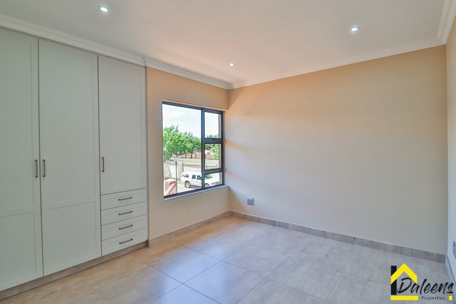 4 Bedroom Property for Sale in Comet Gauteng